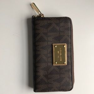 Michael Kors wallet